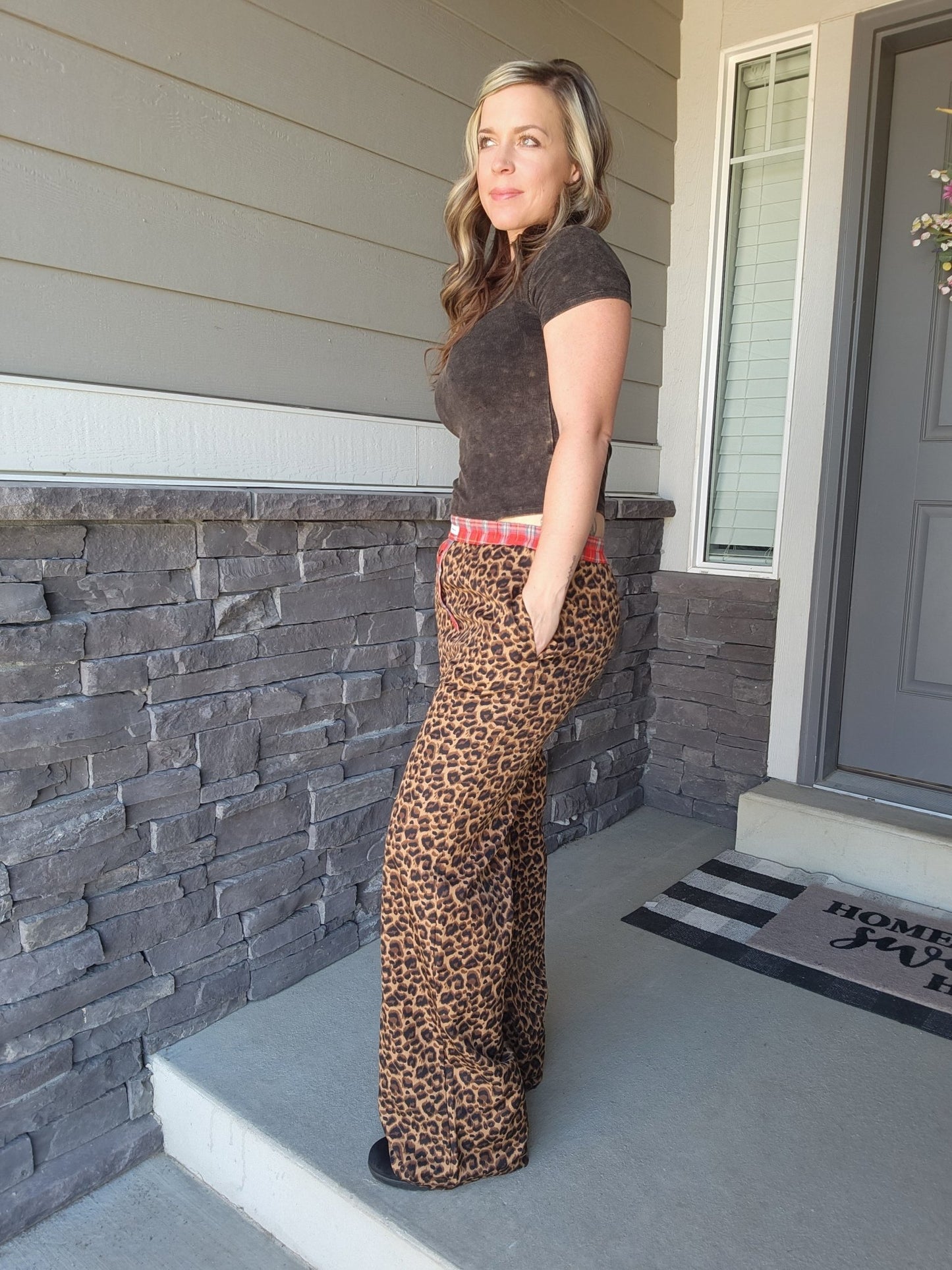 Plaid Flannel Contrast Waistband Leopard Pants (Leopard) - The Purple Palm Boutique